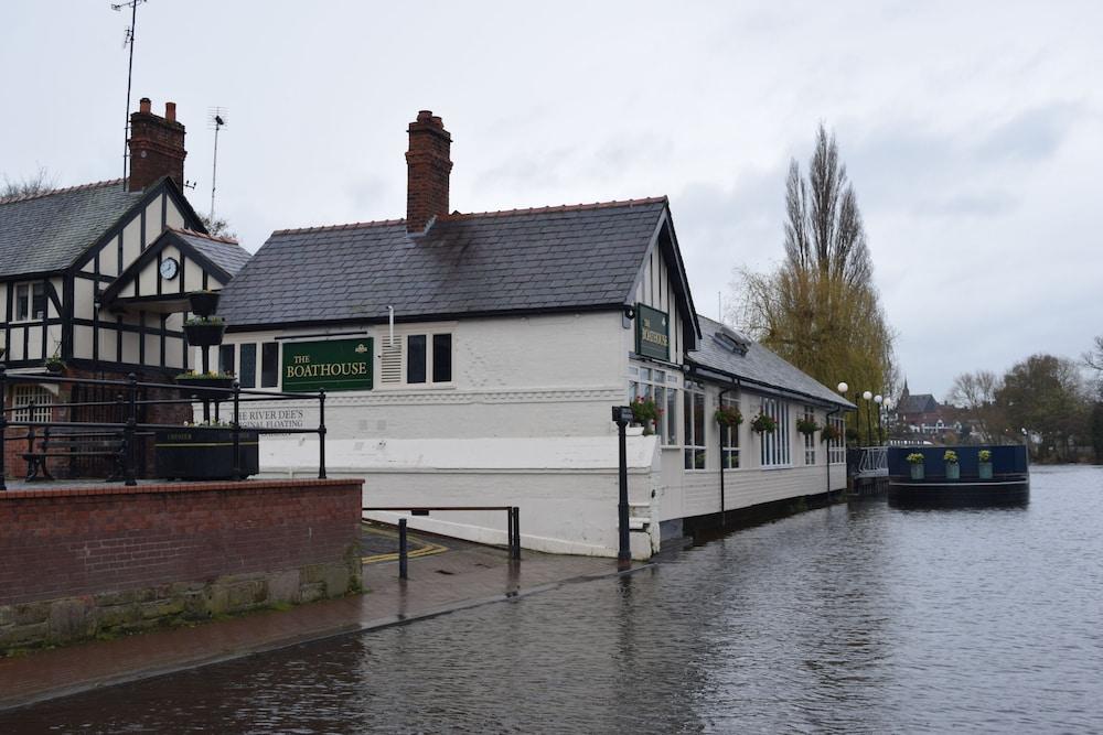 The Boathouse Inn & Riverside Rooms Chester Buitenkant foto